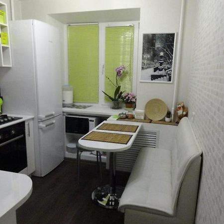 Apartmán 1 Комн Кв, Рядом С Магазином Атб Čerkasy Exteriér fotografie